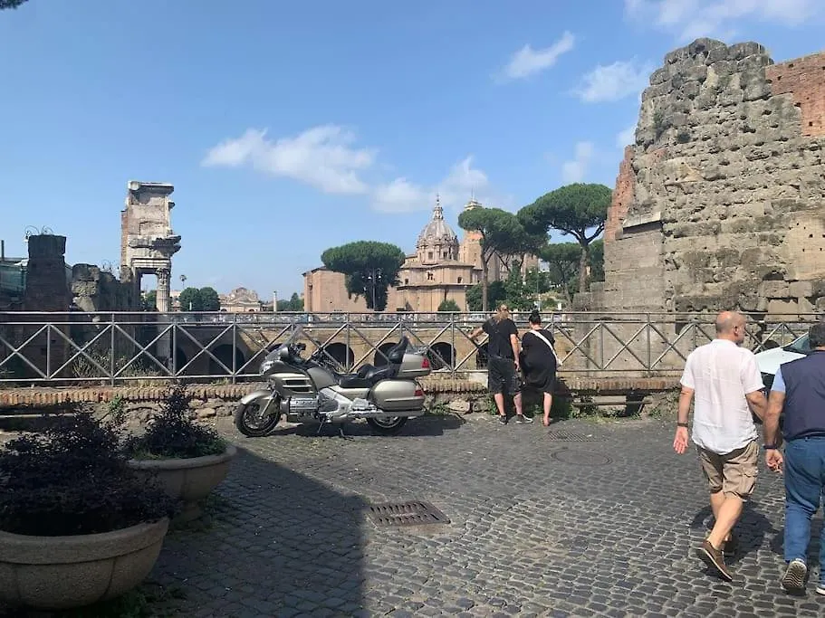 Casa Claudia ~ Rione Monti-Colosseo location